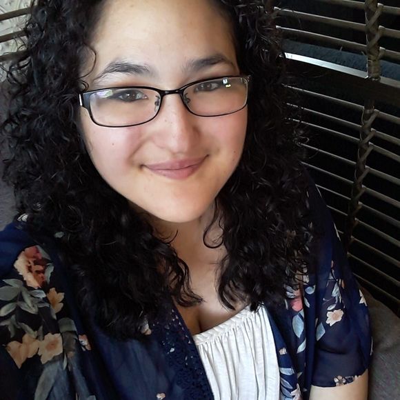 Meet your Posher, Clarissa - Picture 1 of 1